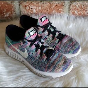 Nike multicolor running shoe